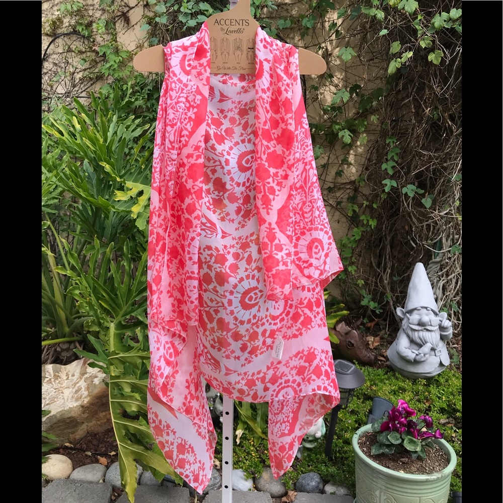 ACCENTS by LAVELLO  women’s versatile top!